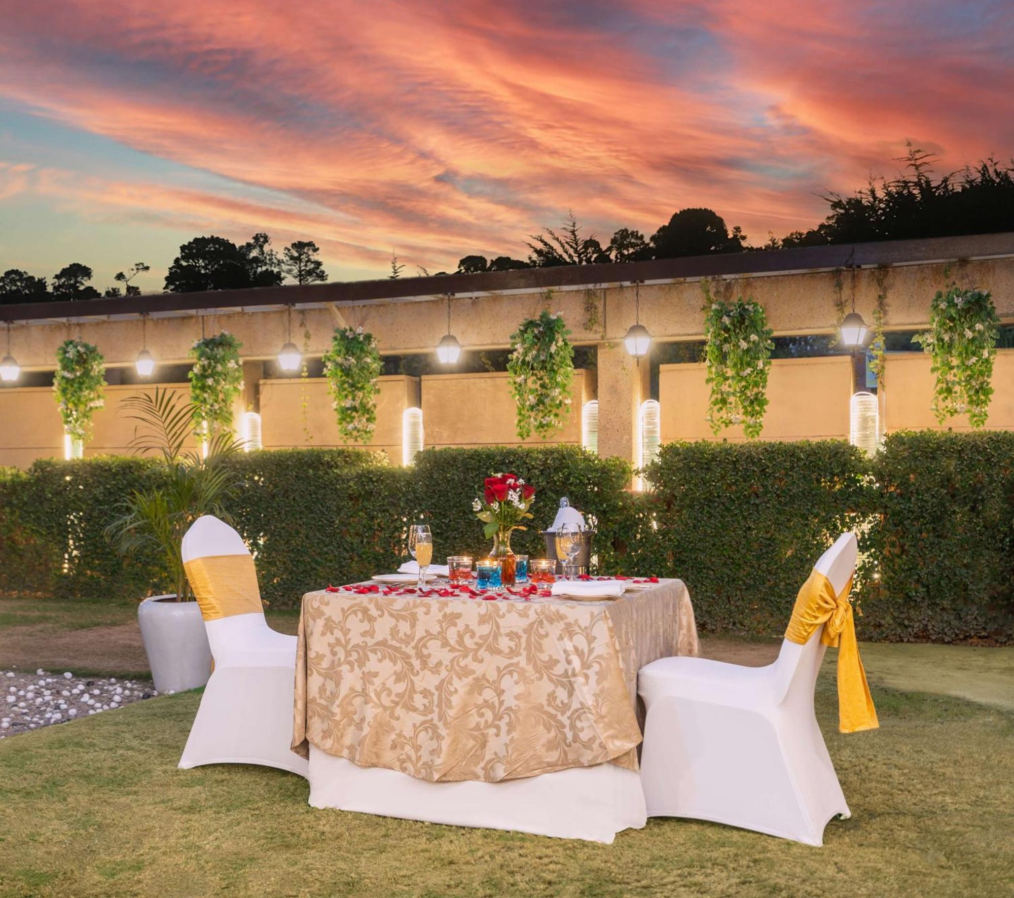 Park Plaza Faridabad Hotel Exterior photo